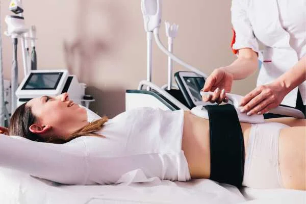 woman having body sculpting to help improve her body image and her mental health Greater London (Hackney)